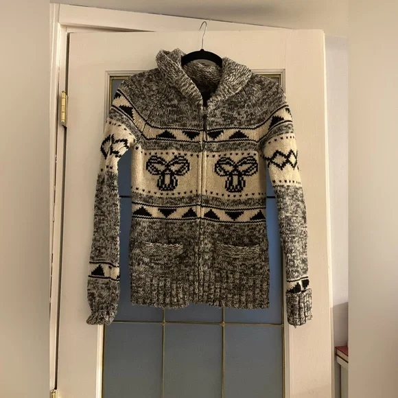 TNA sea to sky Women's Sweater - Picture 3 of 8